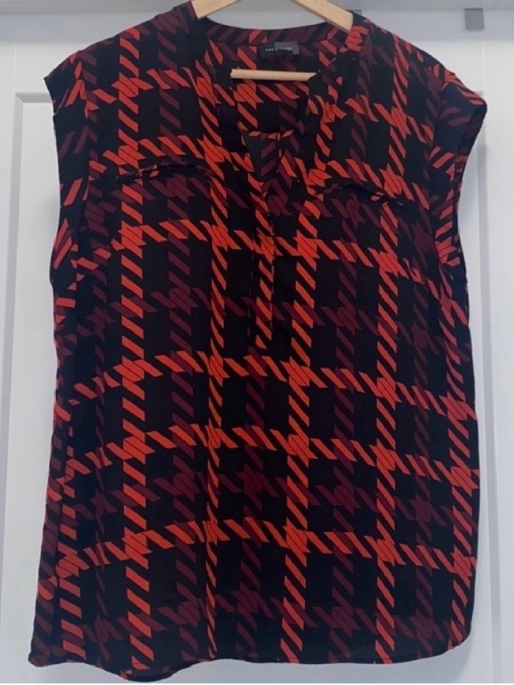 ❤️ THE LIMITED Red, Burgundy, and Black Sleeveless Top - Size XL